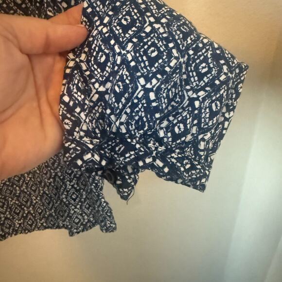 Cato Shirt Womens Blue White Ikat Diamond Print Button Up Long Sleeve 18/20 W - Picture 5 of 8